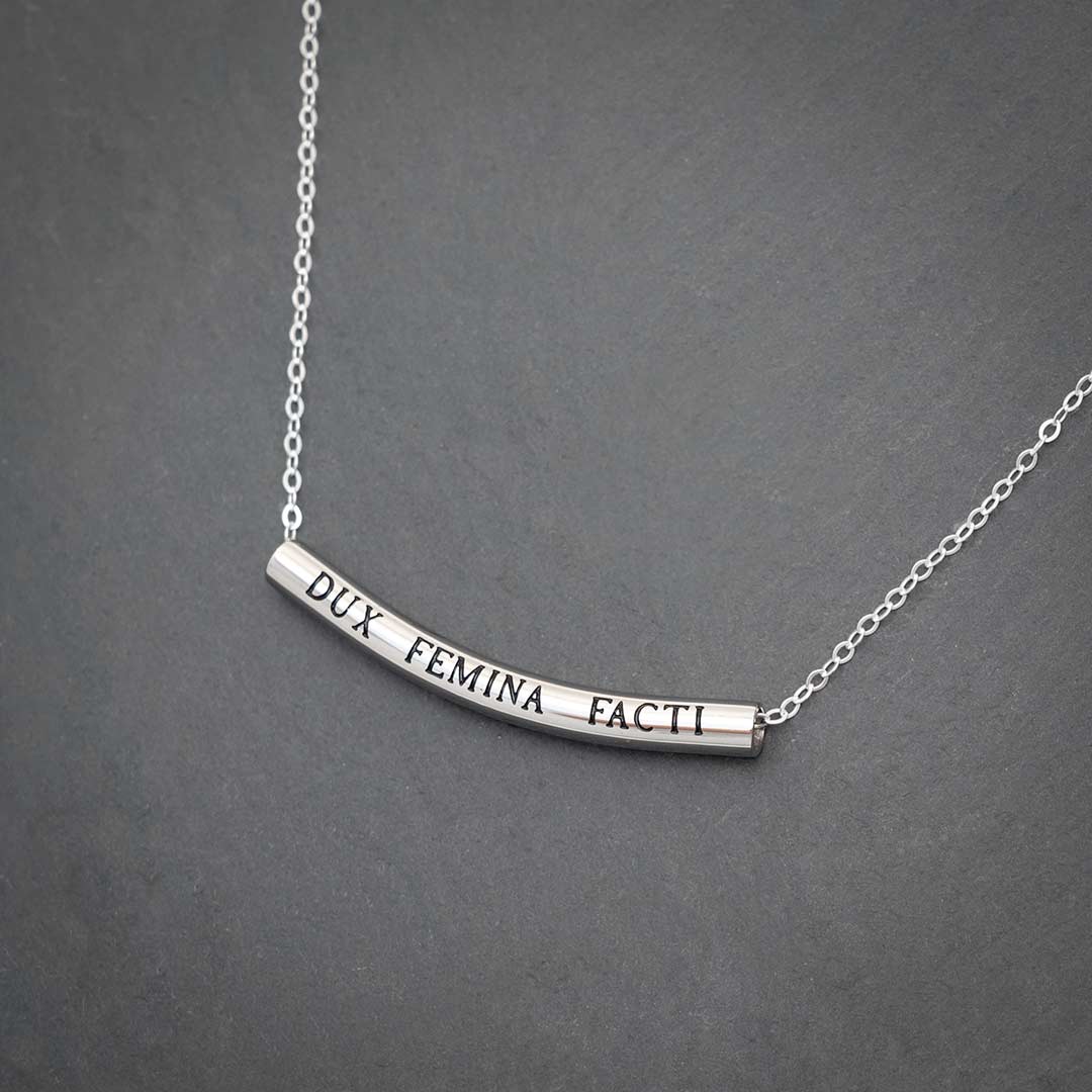 DUX FEMINA FACTI Necklace - Image 6